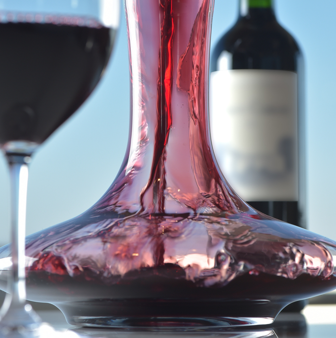 Why you should use a wine decanter more often Blog INVINIC